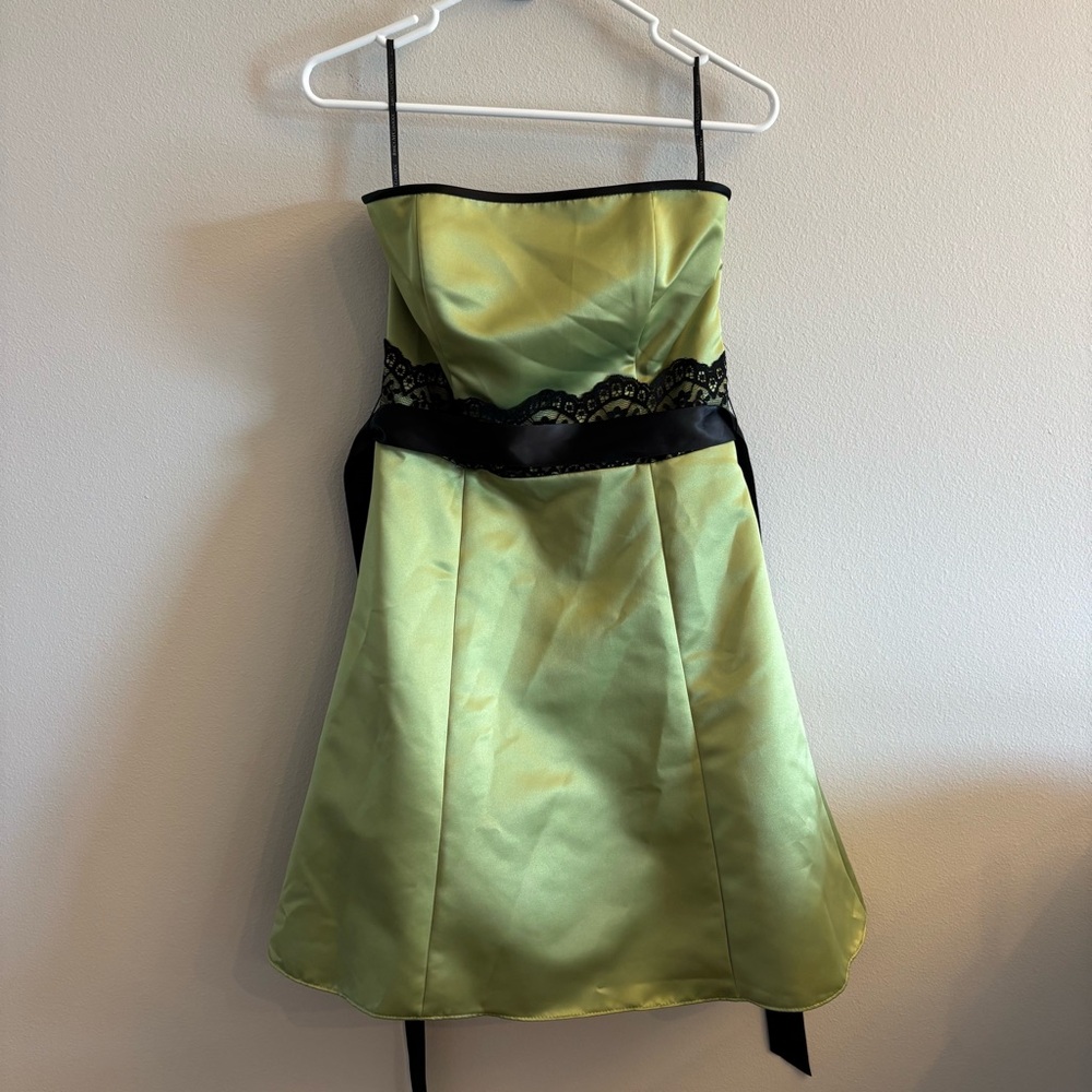 90's Vintage Lime Green Strapless Mini Dress by Jessica McClintock for Gunne Sax
